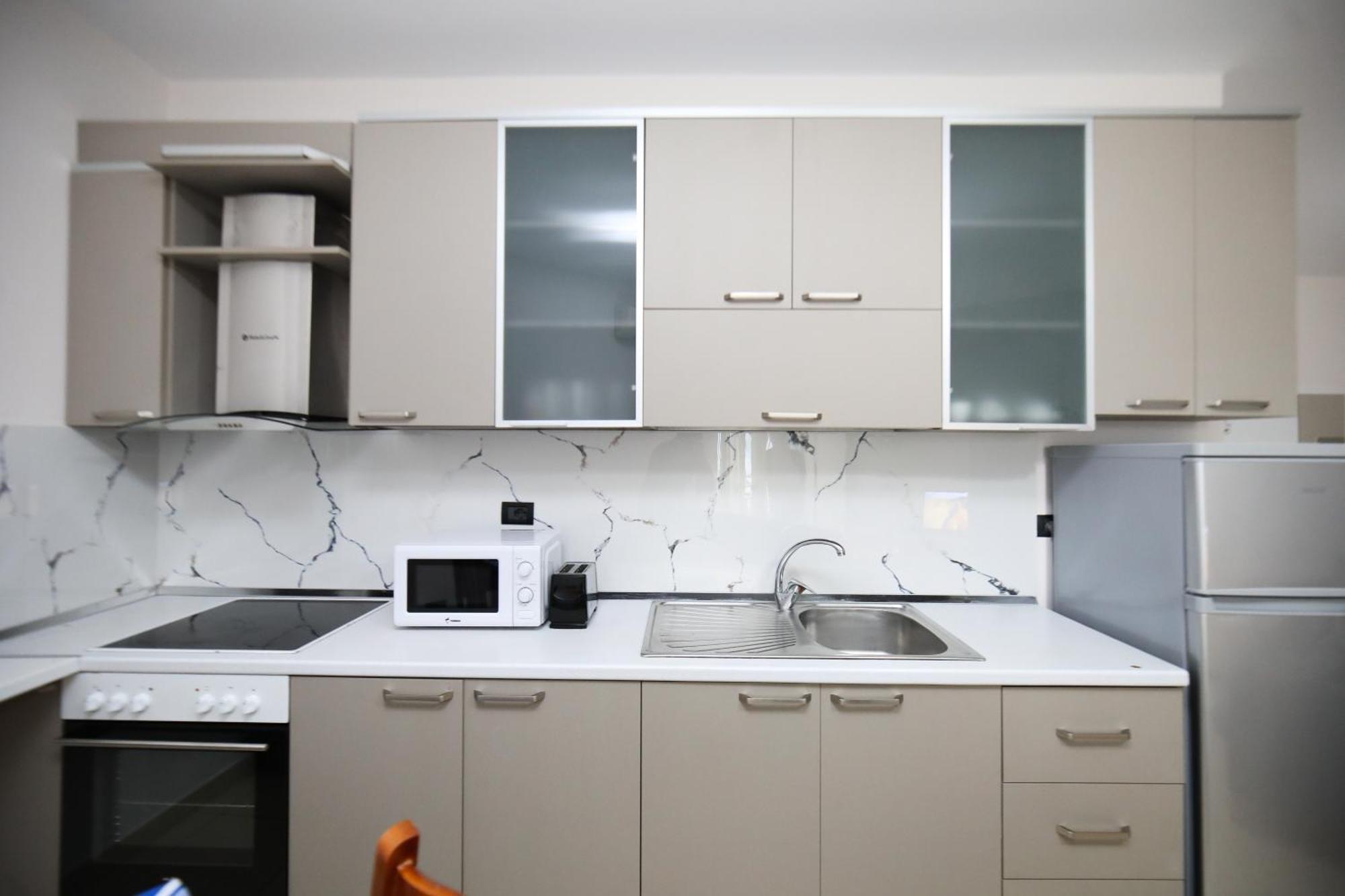 Keli'S Place Vlorë Екстериор снимка